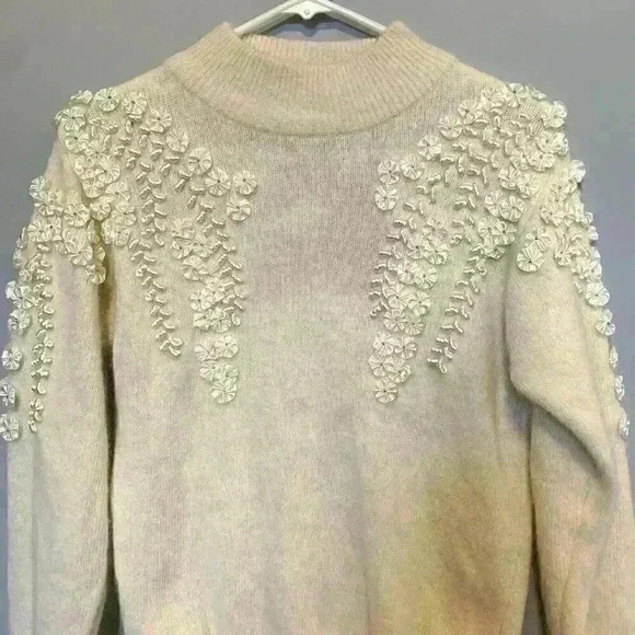 Vntg Tian Collections Womens Small Wool Blend Embellished Cream Sweater MockNeck - Picture 2 of 4